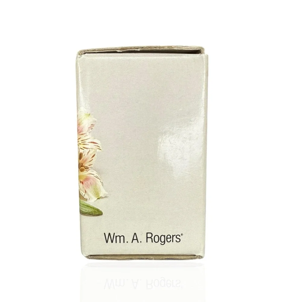 Vintage WM. A‎ Rogers Oneida Calla Lily Salt & Pepper Shakers Anti Tarnish Heavy
